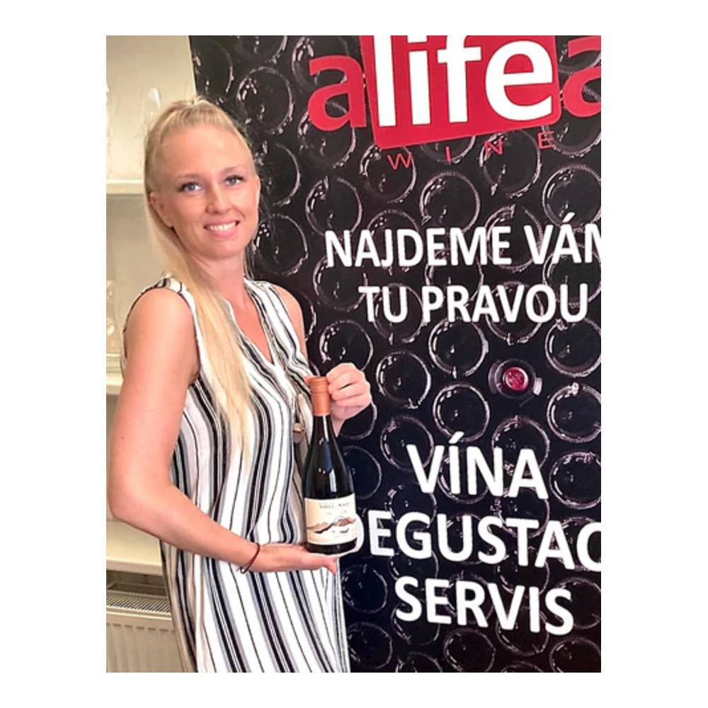 iveta trnkova 456b59d9 bbd7 4d1c a796 44aaa9df03bb 480x480